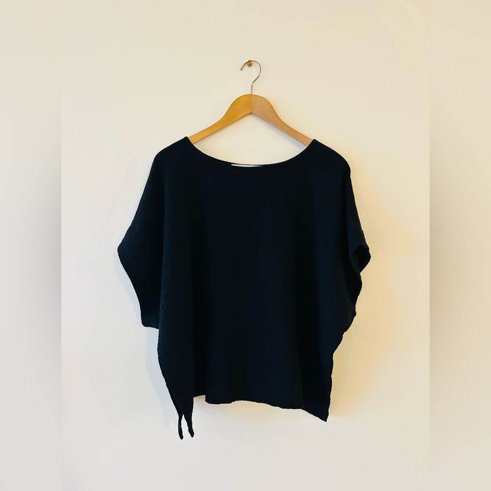 Devlyn VanLoon cotton top